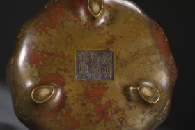 明 铜胎瓜棱形冲天耳炉