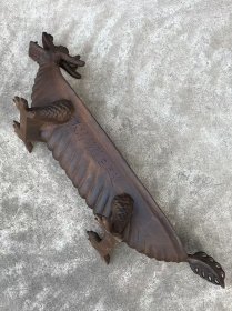 旧藏 铸铁【中醫 龍形藥碾】，个体硕大、腹侧部“大清乾隆三年造”字样，尺寸重量如图！