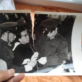 人民的意愿庄严的审判<摄影相片>--审判林彪,江青反革命集团(30张)