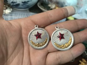 朝鲜功劳奖章，铝合金版，比铝重，比铜轻