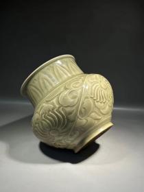 北宋 耀州窑青瓷刻花牡丹尊