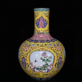 大清雍正珐琅彩开片开窗四季花天球瓶2（39.5×27cm）