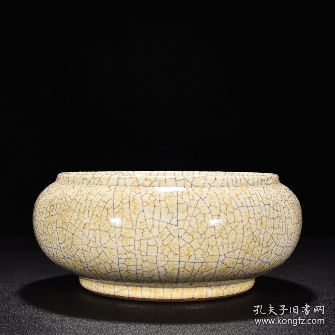 清乾隆哥窑米黄釉圆洗 高12厘米 宽28厘米
