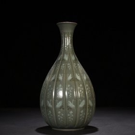 宋高丽瓷瓶 37*20厘米