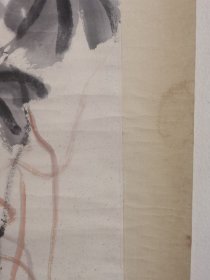 石壶（陈子庄）？原裱立轴七十年代手绘作品，画心尺寸133+28，品相如图自然旧有瑕疵黄斑。白石笔意，笔名下里巴人，近现代著名画家