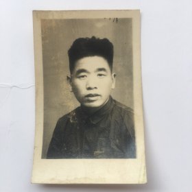 老照片 绛县70年代副县长王武奎青年时期的照片