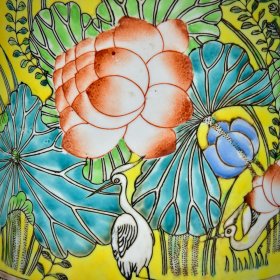 清光绪粉彩花鸟荷花仙鹤纹笔筒；19.5x19.6厘米