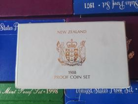新西兰硬币，1988年精制币套装，内含黄眼企鹅银币一枚。女王去世，升值空间大！