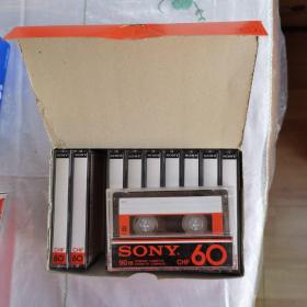 SONY compact cassette CHF60索尼原装磁带，塑料封已经拆 但没有使用过，整盒10盘，一盘30元，共300元
货品售出不退