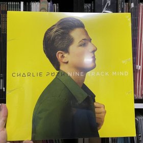 现货包邮 断眉 Charlie Puth Nine Track Mind 黑胶唱片LP 全新未拆封 拍下不接受退款，全新未拆封唱片，所有唱片运输痕迹在所难免，不承担唱片内部不可见问题，如跳针、有炒豆声、划痕等问题！不承担运输冲顶、小折角等，偏远地区不包邮！ XD
