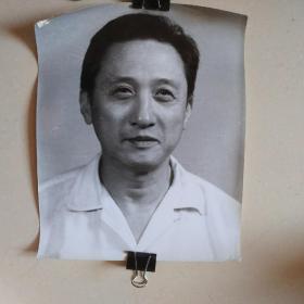 1989年八一电影制片厂摄影师拍摄著名艺术家黄宗江大幅原版肖像艺术照片