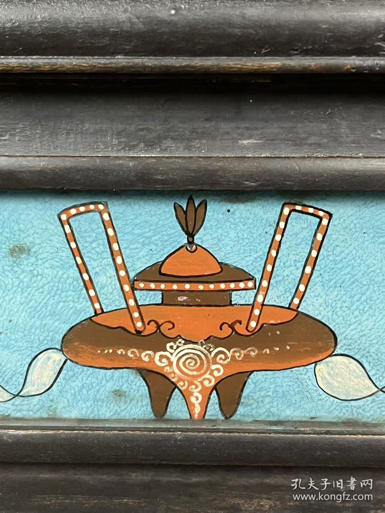 旧藏【麒麟祥云】楠木插屏，尺寸较大，麒麟图为碑刻拓片，底部彩绘双狮图案，双狮香炉图案手绘玻璃上，整体保存完整，品相尺寸如图！