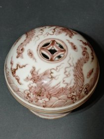 釉里红熏香炉，款识《大明宣德年制》包浆醇厚自然完美