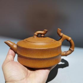 品名：竹节壶，低款：浙甯玉成窑