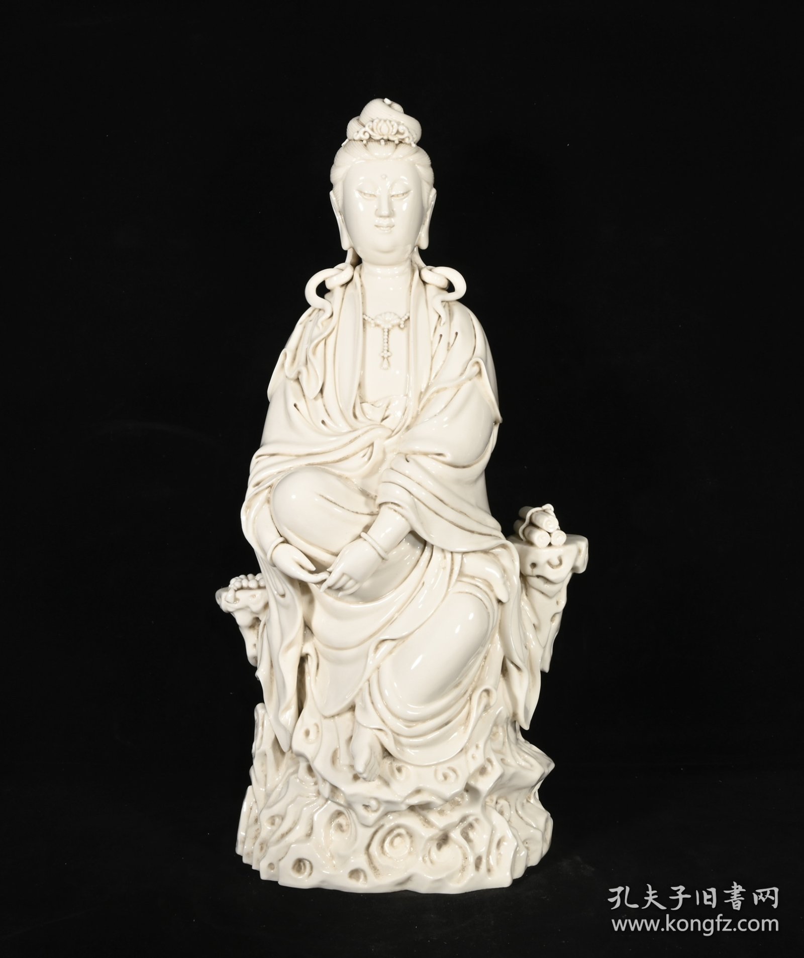 点击查看原图 旧藏 明德化窑何朝宗款自在观音一尊 高46×24厘米