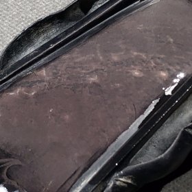 .端砚，随形，雕刻树叶。