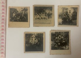 【老照片】1970年代中学生合影照一组10张合售—— 根据同批照片，此照学生应为1970年代革命运动后期的红卫兵学生合影～