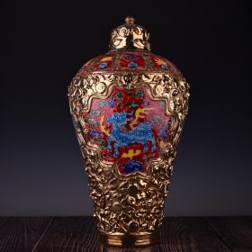 元白浒孤窑法华彩麒麟多宝鎏金花卉纹梅瓶