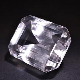 珍品旧藏收罕见清代极品切面钻石一颗 直径8X11厘米   钻石重1100克