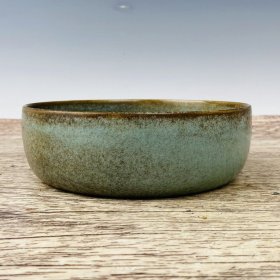 宋汝窑平底笔洗 高5.4厘米直径16.4厘米