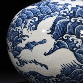 明永乐青花海水刻海兽纹天球瓶 44*32厘米