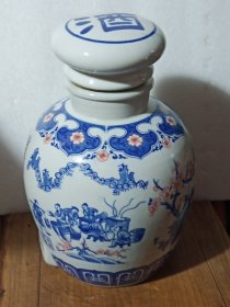 青花釉里红人物风景酒坛12斤装(直径21cm高32cm)