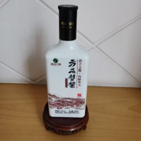 方品习酱酒瓶