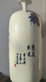 青花釉里红将军瓶，——春风得意，寓意吉祥，人生如意，釉里红烧的很美，高温釉下，高工手绘，孤品，高约45