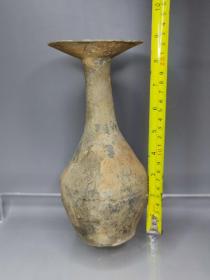 清代老锡壶。尺寸大、厚重。直径10cm 高22cm。