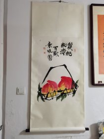 袁晓园，中国第一位女外交官，中国著名的画家，国画一副，《双桃献寿图》保真，手工表工，立轴，80厘米Ⅹ52厘米，