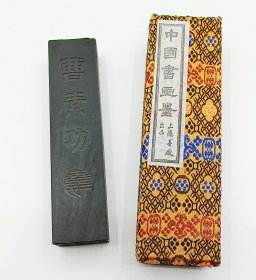 上海墨厂 *精典*98《 醉墨淋漓 》二两 净重约: 67.2克 (未描金)