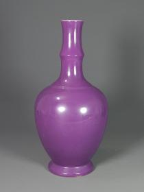 大清雍正年制单色釉花瓶