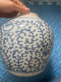 清中期缠枝莲中号罐，全美品