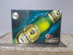 #24121309，趵突泉啤酒杯，品如图。