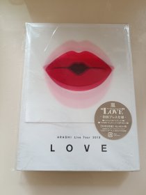 岚专辑 love演唱会 DVD 外封膜品相如图里面几乎全新