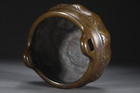 明 铜胎瓜棱形冲天耳炉