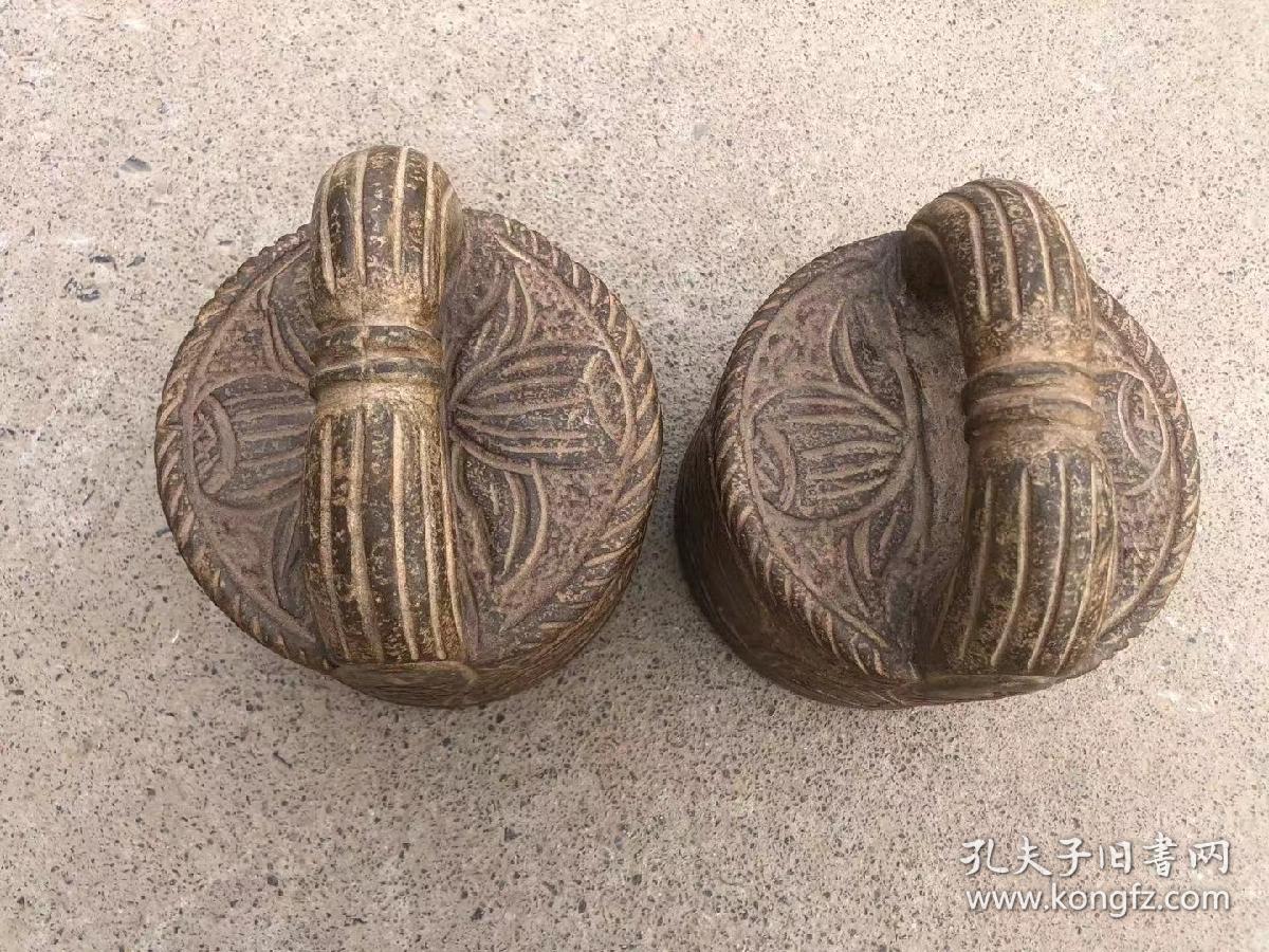 青石雕刻练功石一对 健身器,用极品方便,青石精雕细刻，收藏怀旧值。