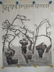 甲戌年画于北京画院，谷丰，人物画3条屏 (不知道是哪个谷丰)水墨手绘 画工精湛 名家手笔，尺寸90x23x3
保真包手绘