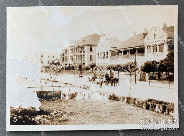 【青岛旧影】抗战时期 青岛太平路亨利样子酒店等建筑 原版老照片一枚