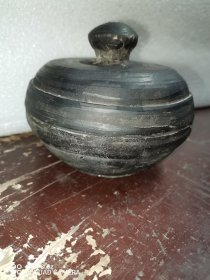 漏斗型黑陶手罐