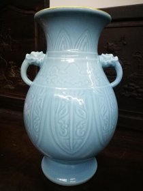 单色釉花瓶