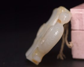 和田玉节节高升规格: 5.6×5.6×1.2厘米重 50克