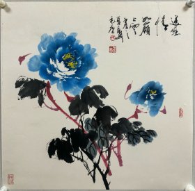 毛庐，生于1950年，中国当代著名画家、书法家，陕西岐山县人。现为中国美术家协会会员，中国书法家协会会员，中国美术家协会陕西创作中心主任、中国艺术家协会理事、陕西省美术家协会会员，陕西省美术家协会第四届副主席，陕西大风书画院院长，国家一级美术师。尺寸68:68