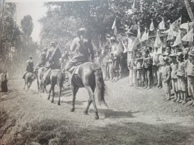 ***收藏，你没有见过的黑白照片，1974年第一版，马园、孔望等战地摄影，118图本。