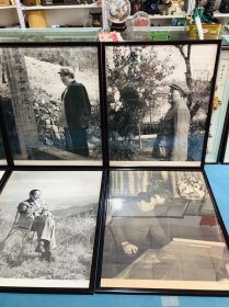 伟人 小一开宣传画一套六张！老画后装裱！分别是:在江西、在灵峰山、在北京、在庐山、在庐山、鉴赏中国古代书画！（惜鉴赏书画有开裂被粘贴了胶带 见最后一图）超大小一开尺寸（97*80公分单幅）！六幅排开是将近5米！悬挂摆放十分气魄！展馆收藏精品 ！收藏精品！稀有老物件！