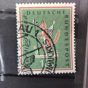ld24德国邮票西德1958年民歌 列那狐 吹号角的邮差 信销 背贴 2全 绿色那枚左下角折齿 品相如图 米录7欧