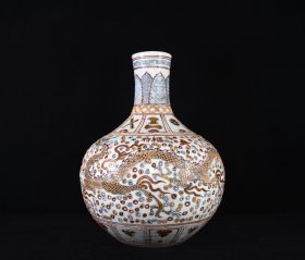 元枢府款沥粉描金八宝龙纹天球瓶，高43×34厘米