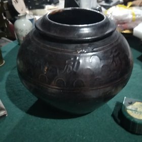 勤俭持家厉行节约陶瓷坛子