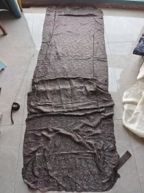民国 真丝 旗袍 布料 花卉图案 尺寸260x73cm 品相有轻微红色染了可以洗掉 包民国