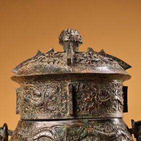 铜提梁花瓶 重2800克 高30厘米 宽24厘米